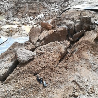 fragmentación controlada de una masa rocosa mediante voladuras